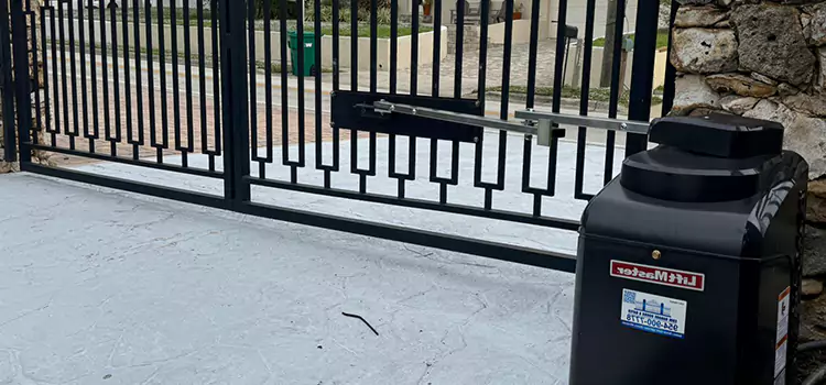 Seamless Installation and Support for Your New Gate in Oak Park, MI